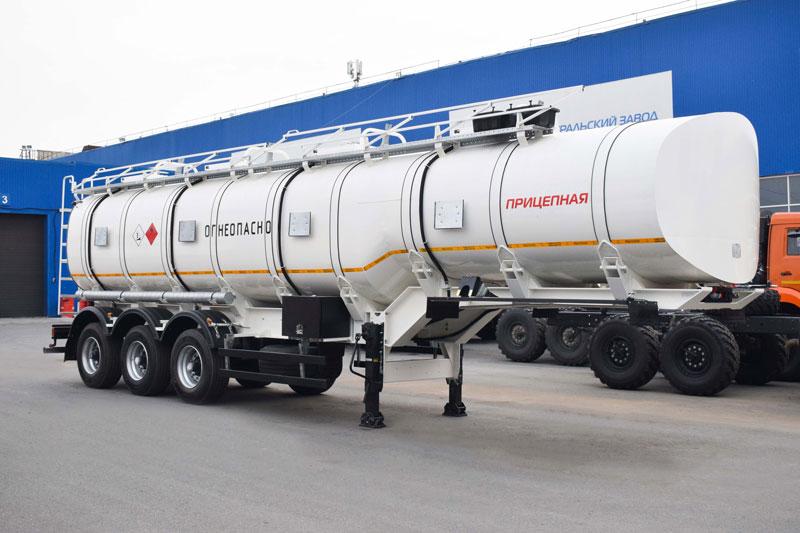 Полуприцеп-цистерна марки УЗСТ ППЦН-35 для нефти (3-осный, переменное сечение)