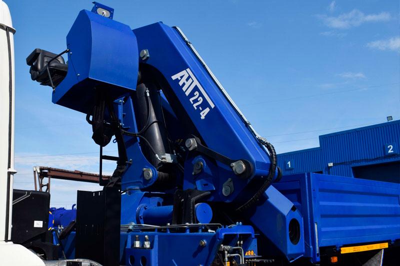 Бортовой Shacman X3000 SX32586V385 W430 с КМУ АНТ 22-4 (сп.м., г/п 10 т.)